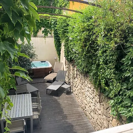 Le Patio Carreterie - Maison Chaleureuse Avec Jacuzzi Exterieur Privatif - Primee Pour Sa Deco