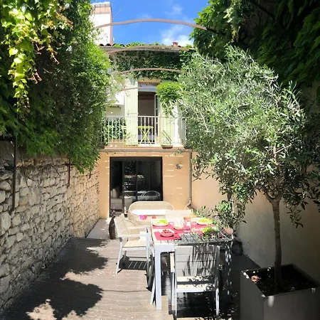 Le Patio Carreterie - Maison Chaleureuse Avec Jacuzzi Exterieur Privatif - Primee Pour Sa Deco